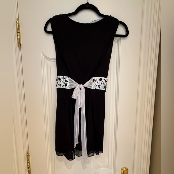 Laura Black and White Jumpsuit - Picture 8 of 8